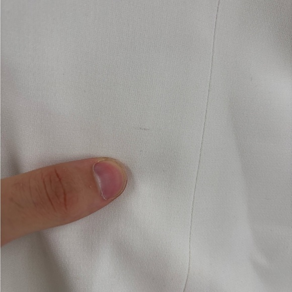 Cinq à Sept Rosemarie ruffle off the shoulder dress white cocktail party size 4 - Picture 6 of 16